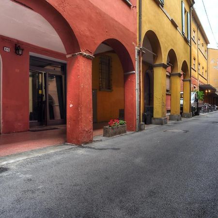 Bologna City Center Apartment By Wonderful Italy Luaran gambar