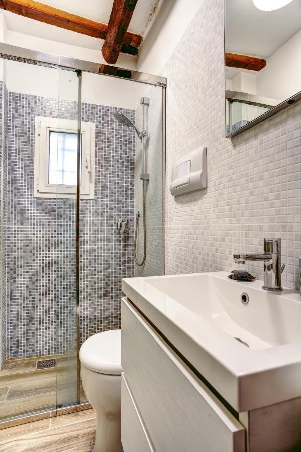 Bologna City Center Apartment By Wonderful Italy Luaran gambar