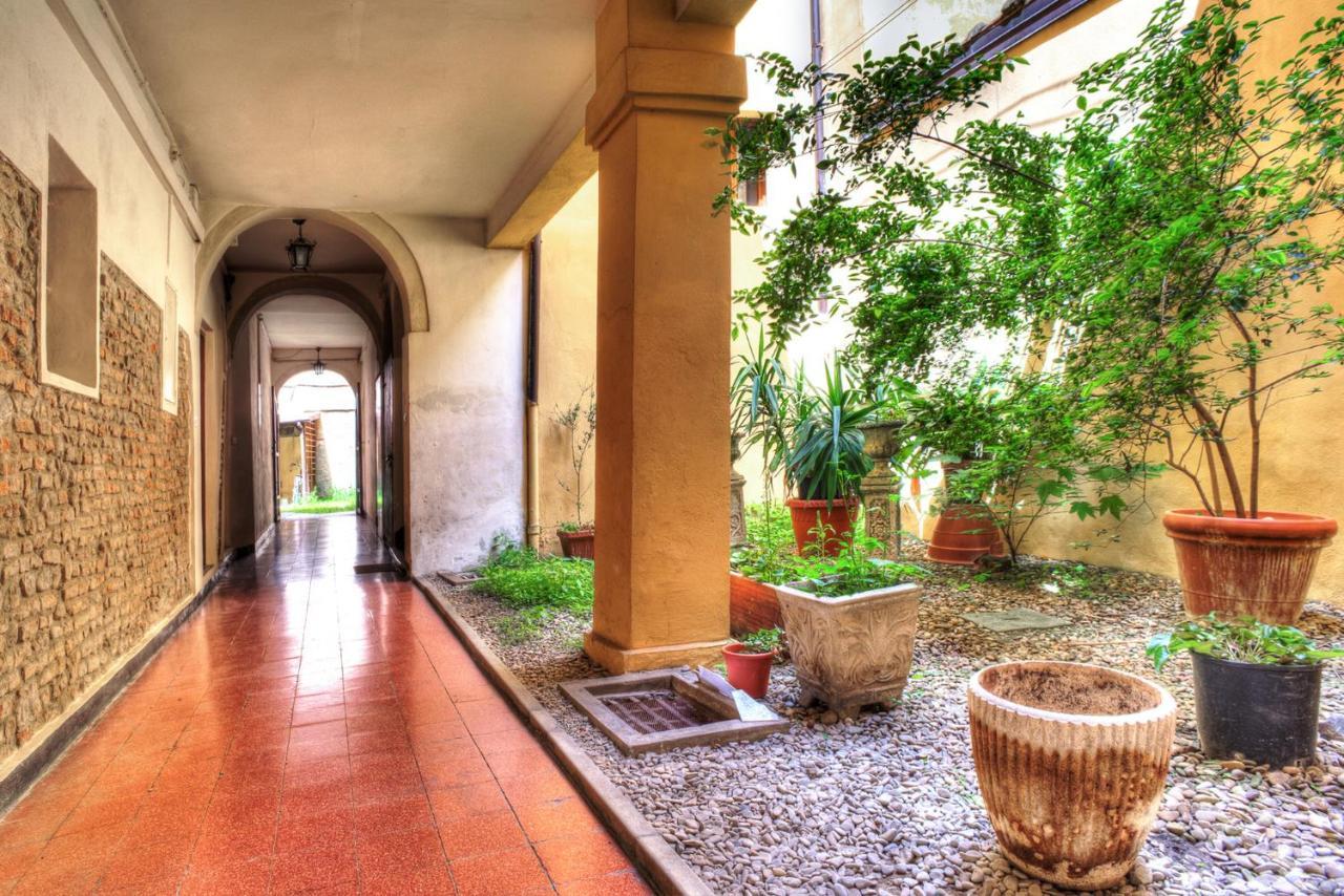 Bologna City Center Apartment By Wonderful Italy Luaran gambar